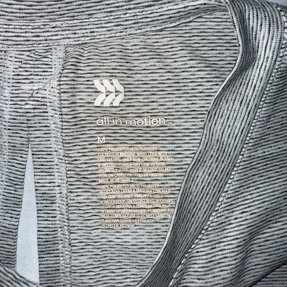 All in Motion Gray Activewear Cropped Top Size Medium - Picture 3 of 5